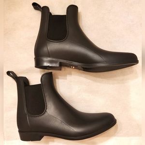 NWOB Storm by Cougar Boots Sz 10